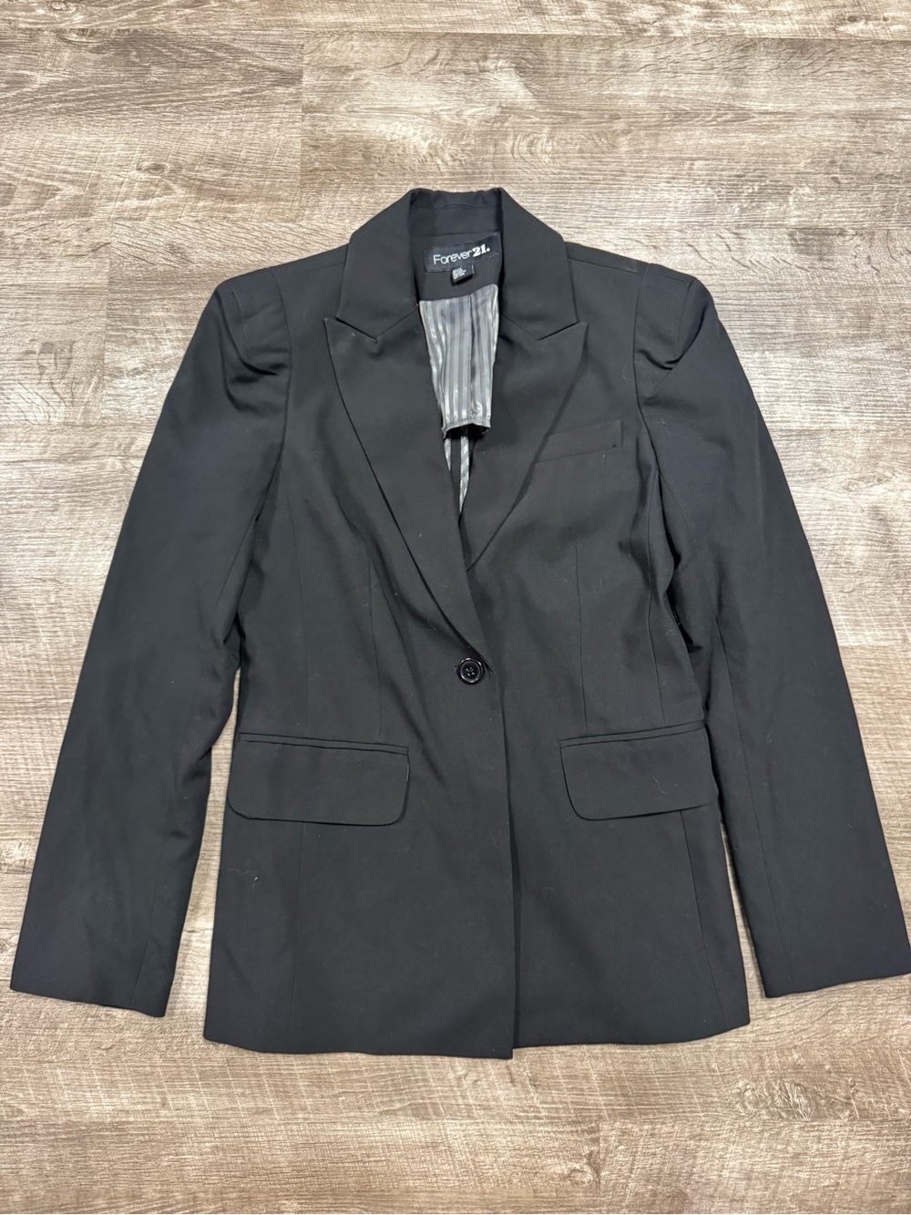 Forever 21 Vintage Black Blazer Size Medium